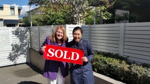 Another happy buyers advocate client with Wendy Chamberlain